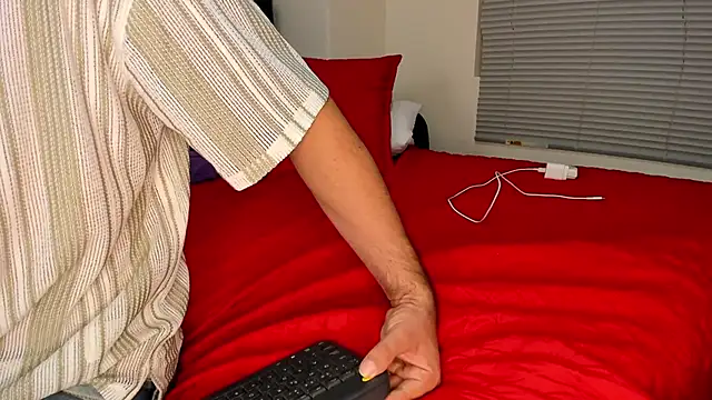 alexman fuck online show from 04.28.26