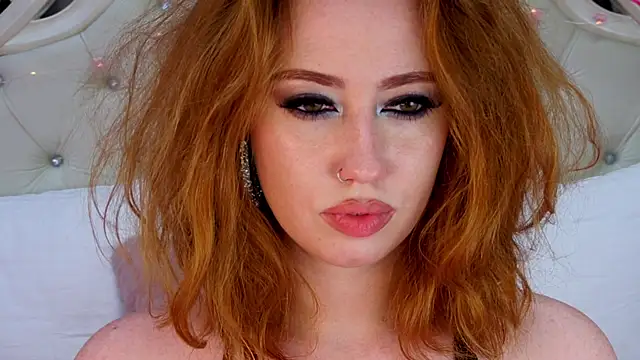 TinaBrook online show from 02.06.25