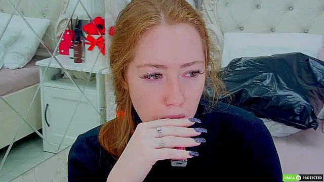 TinaBrook online show from 11.05.25