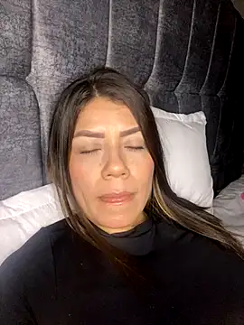 Snapshot of martina_contreras chatting on 11.01.25 martina contreras online show from 11.01.25