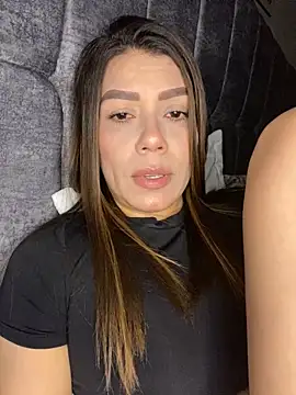 Snapshot of martina_contreras chatting on 11.12.25 martina contreras online show from 11.12.25