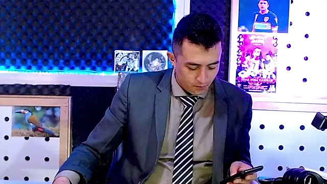 Darko0717 online show from 02.14.25