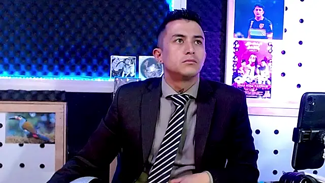 Darko0717 online show from 02.14.25