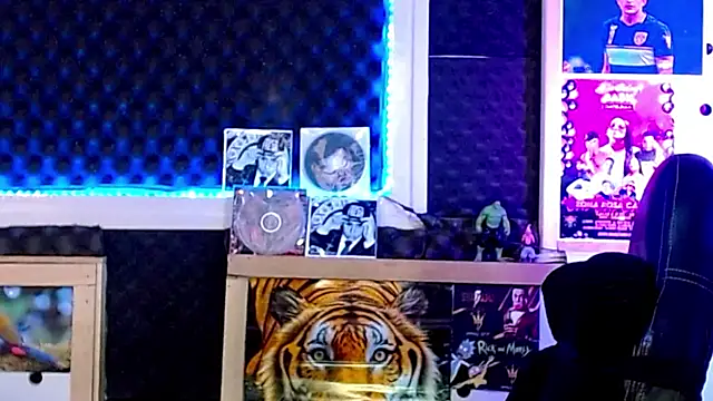 Darko0717 online show from 02.17.25