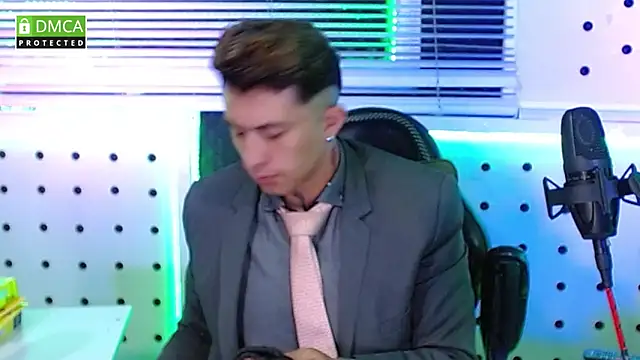 Darko0717 online show from 10.18.25