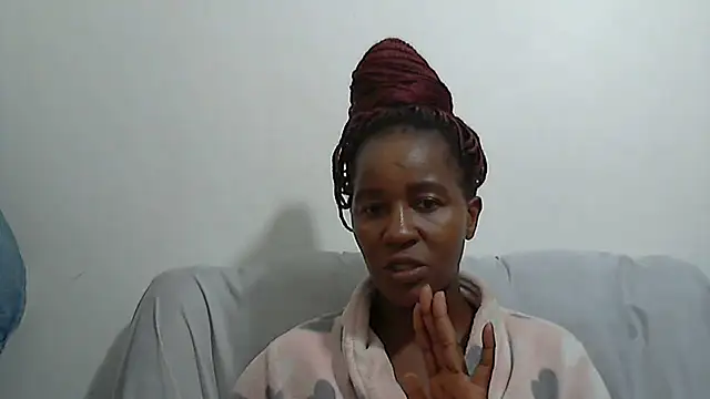 sluttylaura21 online show from 03.10.25