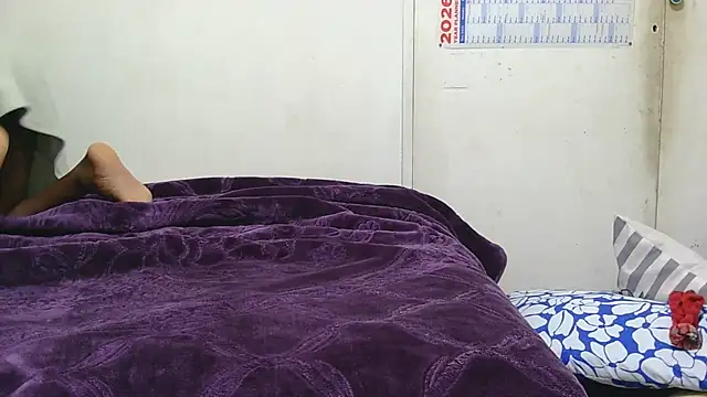 sluttylaura21 online show from 05.30.26