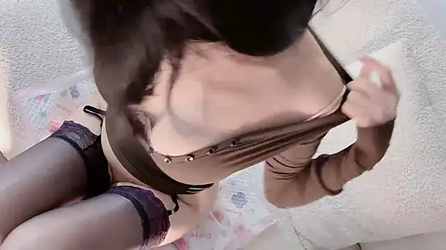 Snapshot of Serena-AU chatting on 09.28.25 Serena-AU online show from 09.28.25