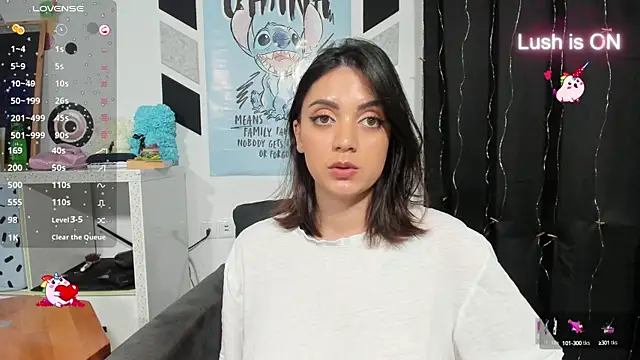 Snapshot of alexysgray chatting on 10.13.25 alexysgray online show from 10.13.25