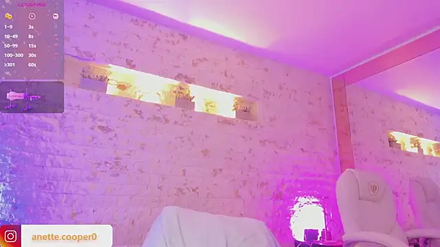 Snapshot of anette_cooper chatting on 02.07.25 anette cooper online show from 02.07.25