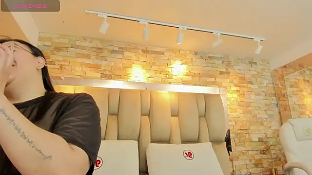 Snapshot of anette_cooper chatting on 09.15.25 anette cooper online show from 09.15.25