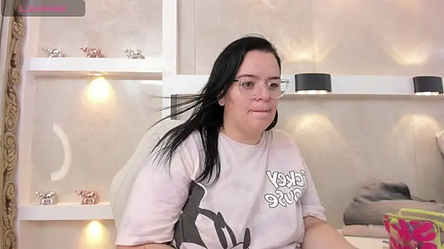 Snapshot of anette_cooper chatting on 11.12.25 anette cooper online show from 11.12.25