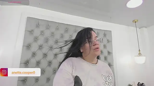 Snapshot of anette_cooper chatting on 01.15.26 anette cooper online show from 01.15.26