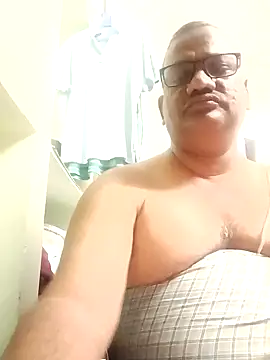 Snapshot of StarPacifist6 chatting on 12.27.24 StarPacifist6 online show from 12.27.24