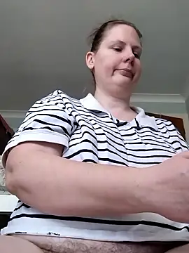 Snapshot of xxSexyBushLinnxx chatting on 01.14.26 xxSexyBushLinnxx online show from 01.14.26