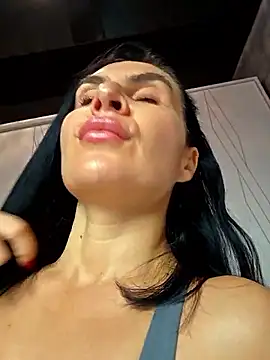 XeniaBlu online show from 11.10.25