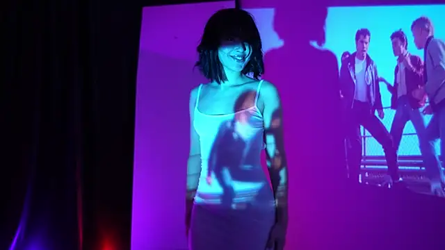 Snapshot of anniehillofficial chatting on 03.01.25 anniehillofficial online show from 03.01.25