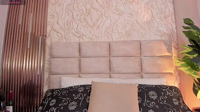 Gaia Stone online show from 03.26.26