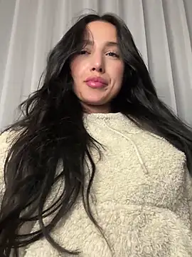 EvaMoet online show from 12.09.24