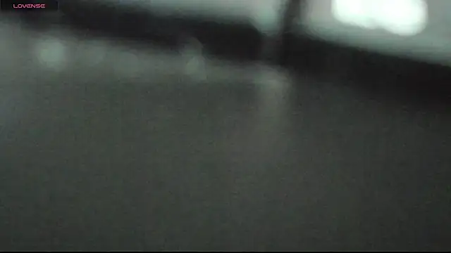 EvaMoet online show from 03.21.25