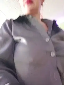 KiraXTender online show from 11.23.25