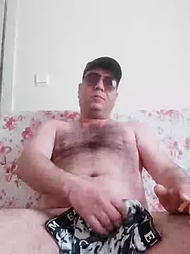 Snapshot of fraud705 chatting on 03.12.25 fraud705 online show from 03.12.25