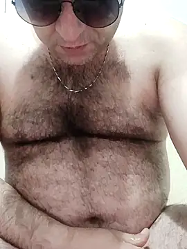 Snapshot of fraud705 chatting on 12.01.25 fraud705 online show from 12.01.25