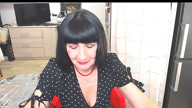 Snapshot of Tina_Joness chatting on 02.19.25 Tina Joness online show from 02.19.25