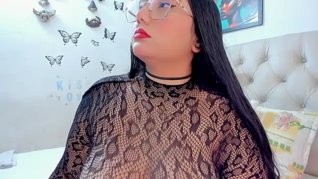 NayaWayne online show from 04.17.26