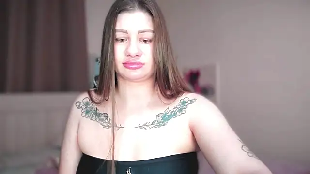 JuicyHelenX online show from 02.25.26