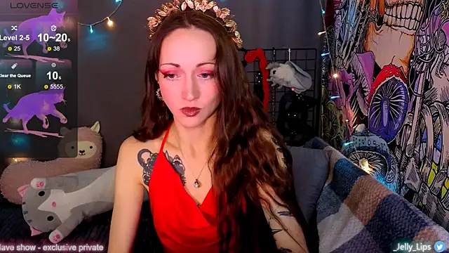 Snapshot of ServantBrook chatting on 11.27.25 ServantBrook online show from 11.27.25