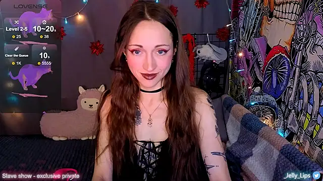 Snapshot of ServantBrook chatting on 12.01.25 ServantBrook online show from 12.01.25