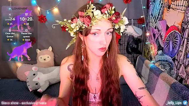 Snapshot of ServantBrook chatting on 12.05.25 ServantBrook online show from 12.05.25