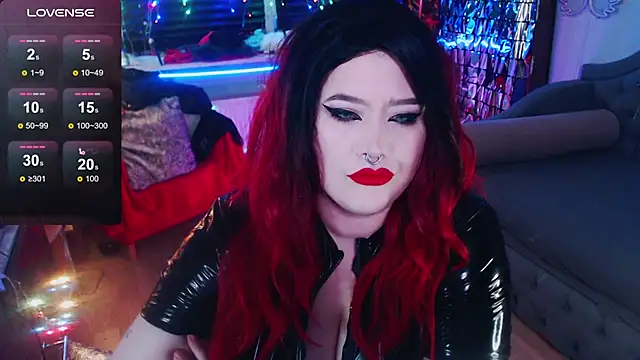 wickedxqueen online show from 01.17.25