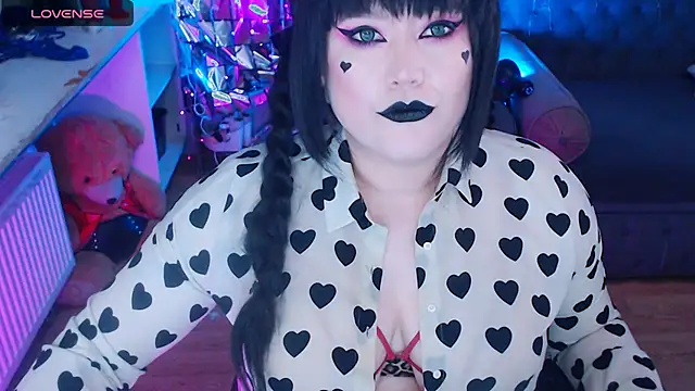 wickedxqueen online show from 02.06.25