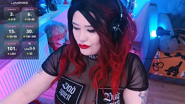 wickedxqueen online show from 02.26.25