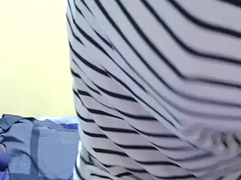 Smillie prety online show from 02.26.25