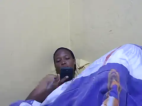 Smillie prety online show from 10.14.25