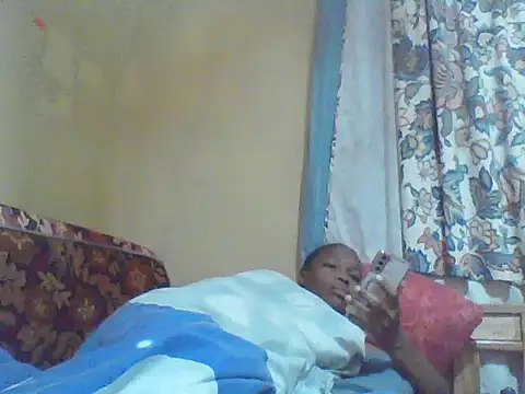 Snapshot of Smillie_prety chatting on 06.20.26 Smillie prety online show from 06.20.26