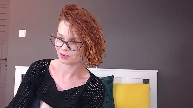 Snapshot of AugustStormS chatting on 12.22.24 AugustStormS online show from 12.22.24