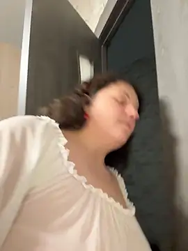 Taisia W online show from 10.13.25