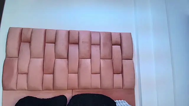 JuliKim  online show from 02.27.26