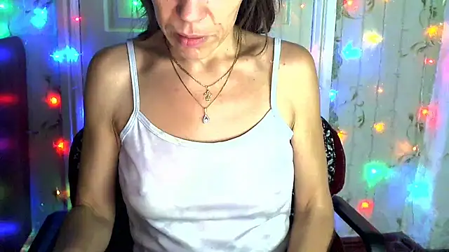 Ladywinter online show from 10.21.25