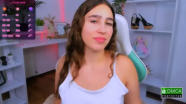 Snapshot of _Eliizabeth_ chatting on 11.12.25 Eliizabeth online show from 11.12.25