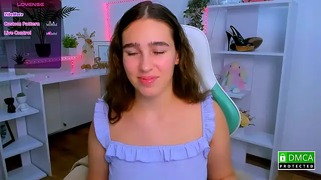 Snapshot of _Eliizabeth_ chatting on 11.23.25 Eliizabeth online show from 11.23.25