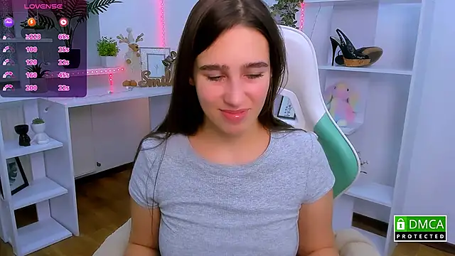 Snapshot of _Eliizabeth_ chatting on 11.24.25 Eliizabeth online show from 11.24.25