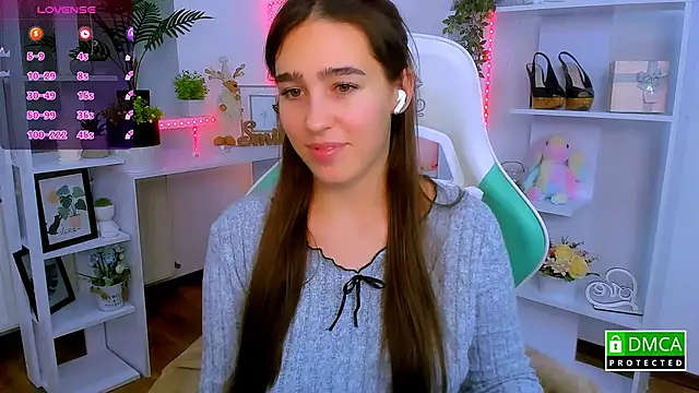 Snapshot of _Eliizabeth_ chatting on 12.02.25 Eliizabeth online show from 12.02.25