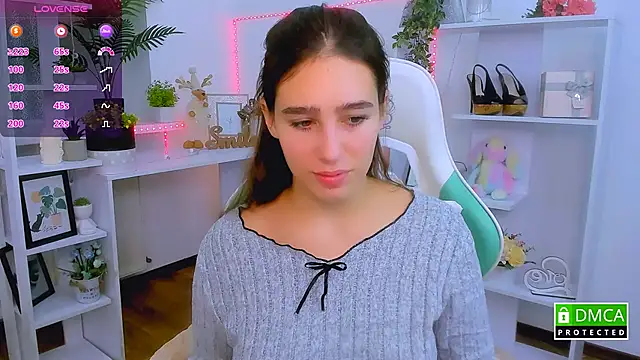 Snapshot of _Eliizabeth_ chatting on 12.03.25 Eliizabeth online show from 12.03.25