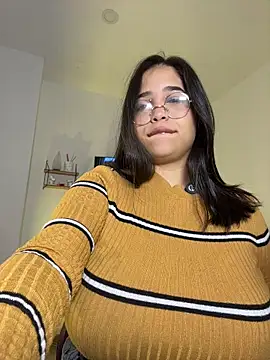 tati reyess online show from 11.28.25