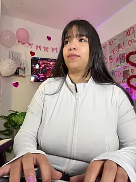 tati reyess online show from 02.10.26